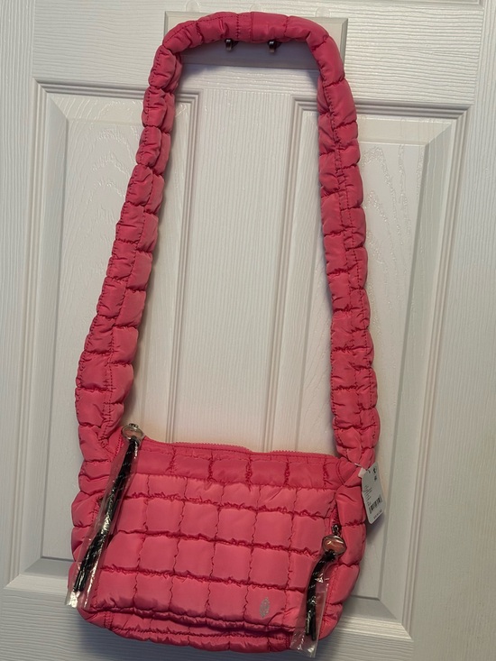 Free People Handbags - Free People Quilted Hot Pink Puffer Crossbody Bag